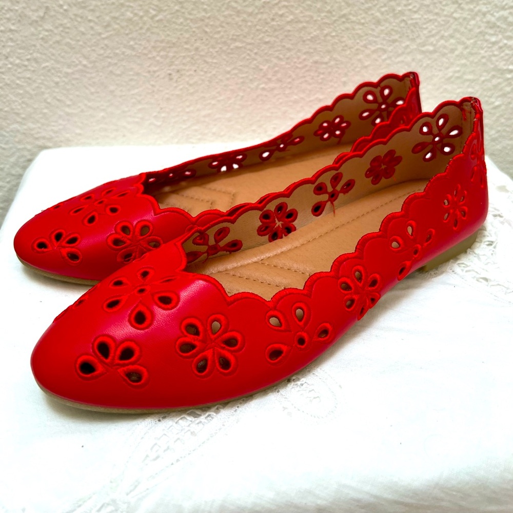 Red Florals Cutouts Ballets Flats